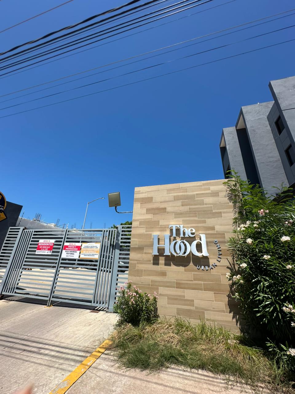 Departamento 4B The Hood