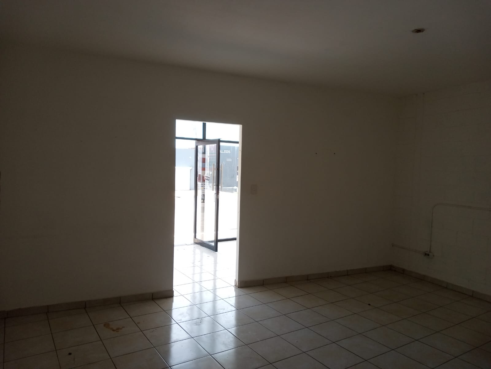 Local 5 Planta Baja - Plaza Oasis - Foto 3