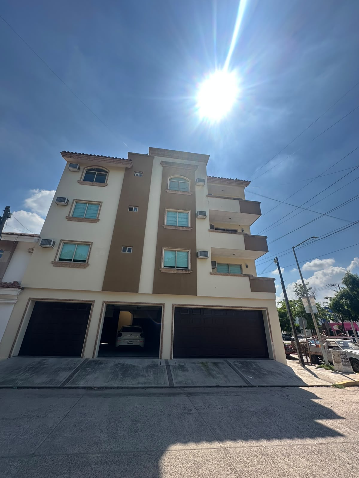 Depa La Campiña Esq - Piso 1
